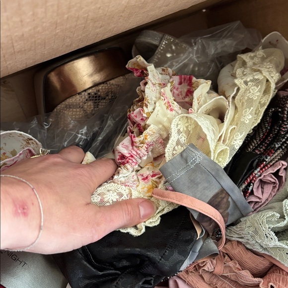 This is a special bundle for @fallopiagalore only - Picture 3 of 3